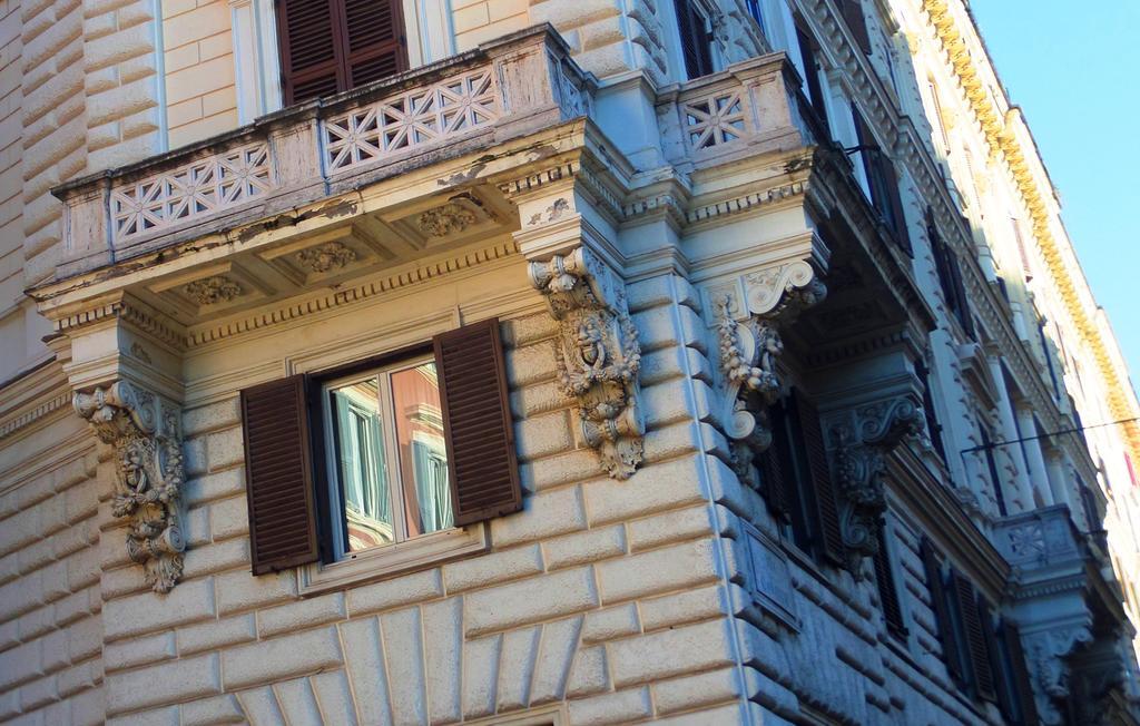 2 Passi Al Colosseo B&B Roma Exterior foto