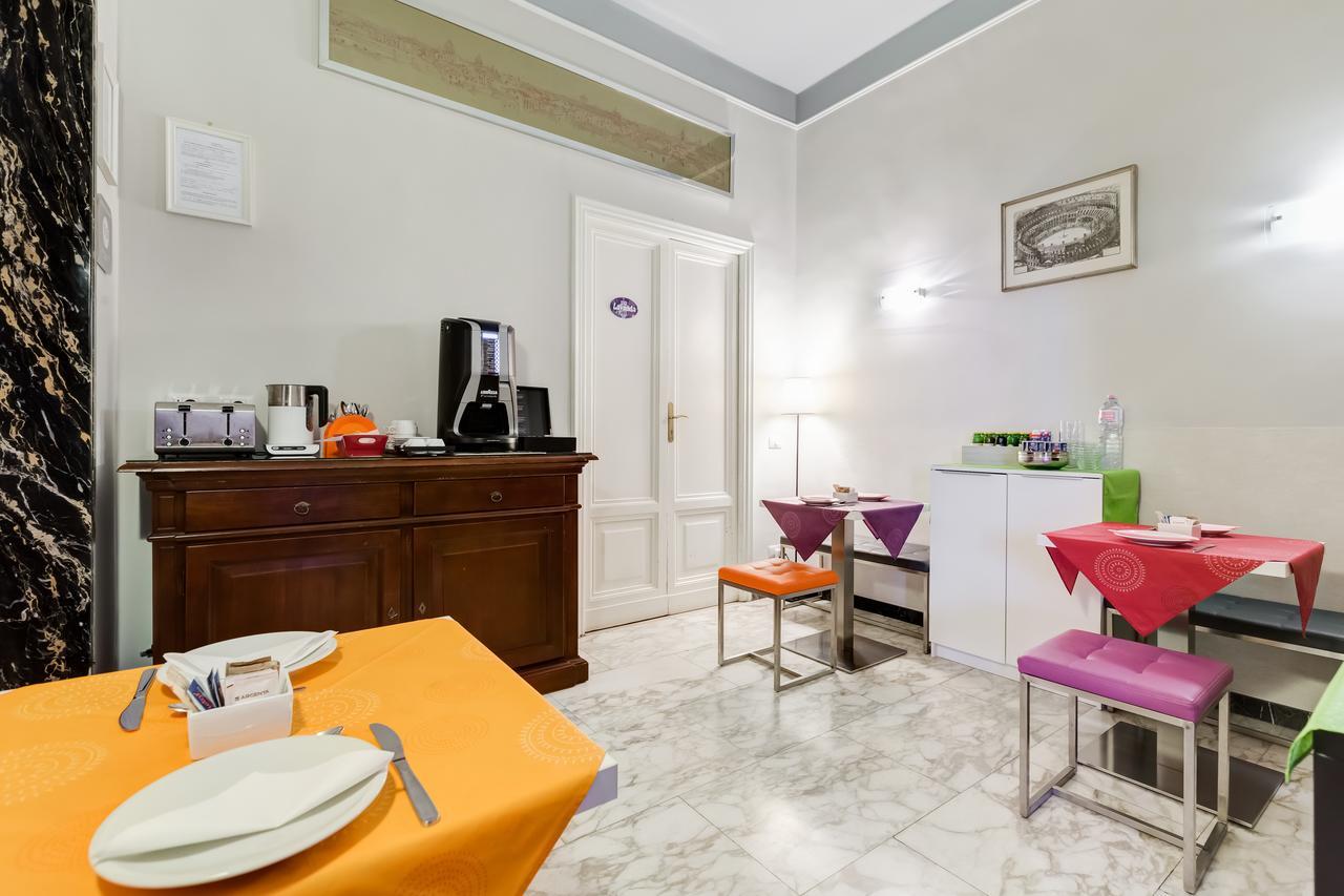 2 Passi Al Colosseo B&B Roma Exterior foto